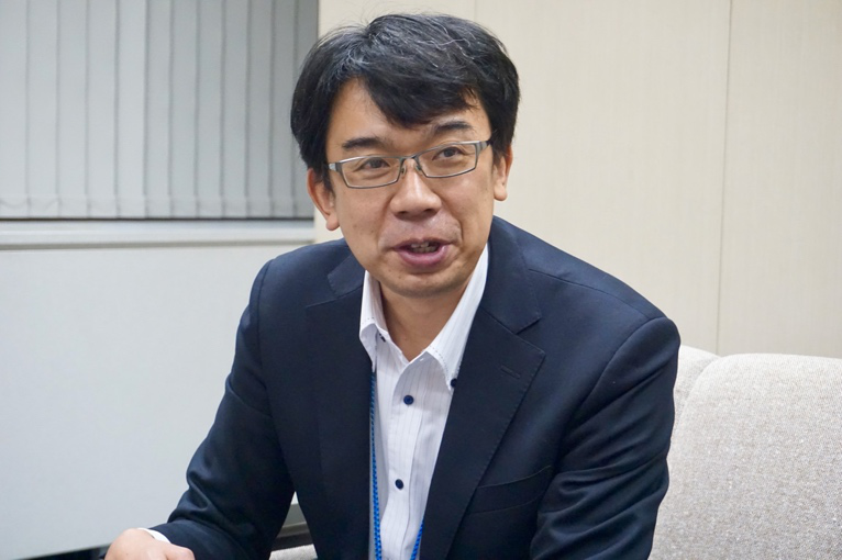 白井氏